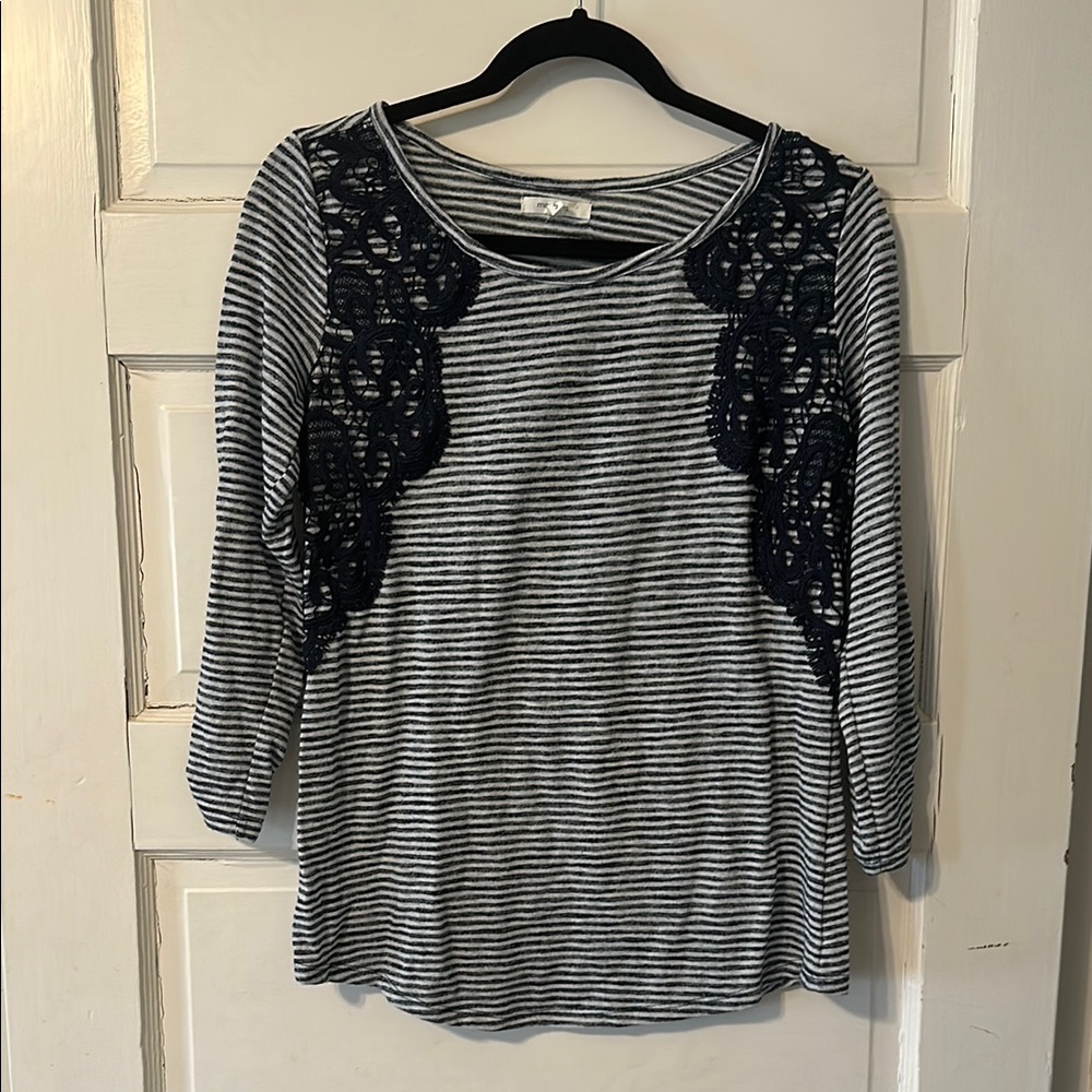 Maurices White and Blue Lace Blouse Relaxed Fit